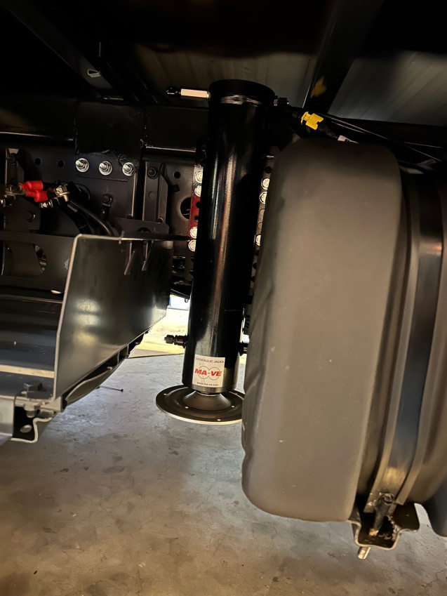 Hydraulic Leveling System for Truck Chassis Motorhomes Dynad UK